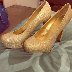 Mossimo glitter pumps